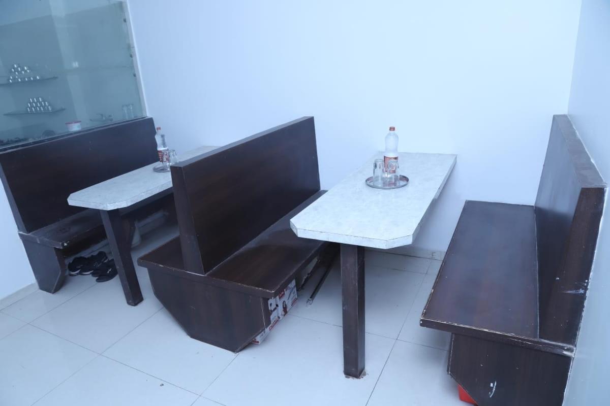 Hotel Kewal Inn Jalgaon Экстерьер фото