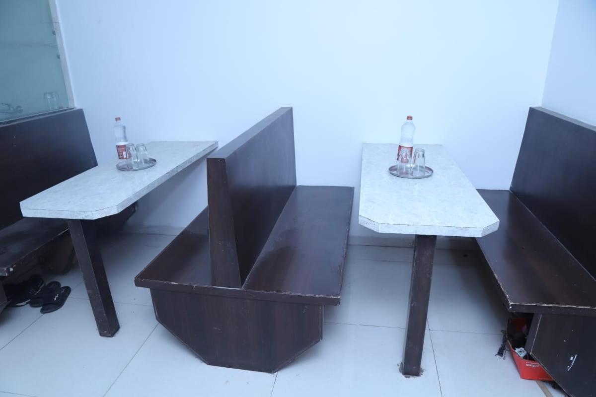 Hotel Kewal Inn Jalgaon Экстерьер фото